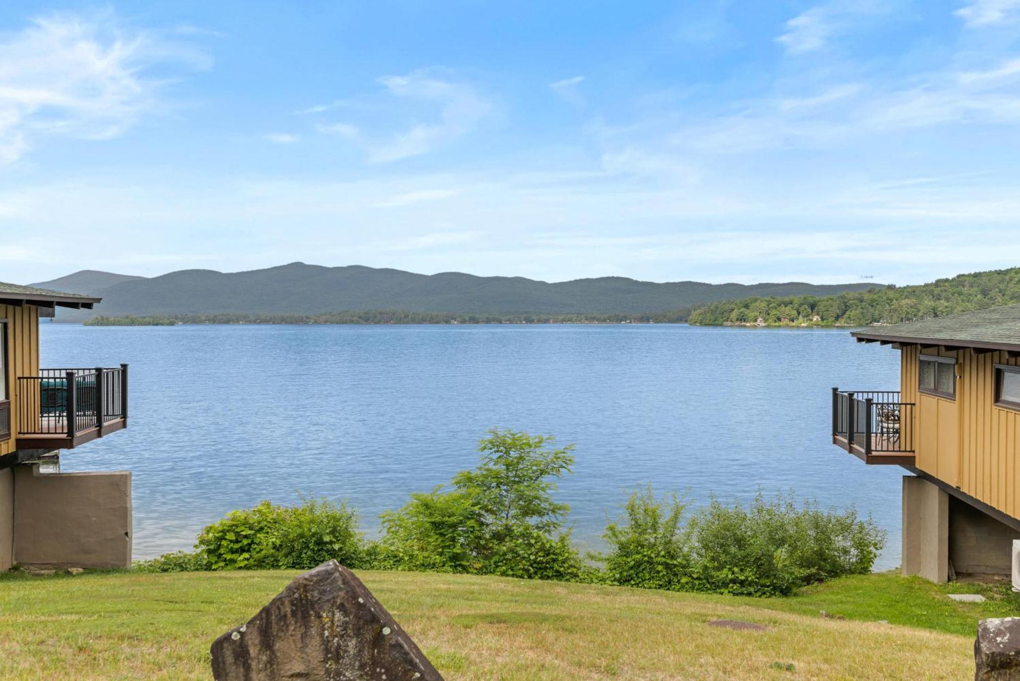 Sun Castle Resort Lake George Exterior photo