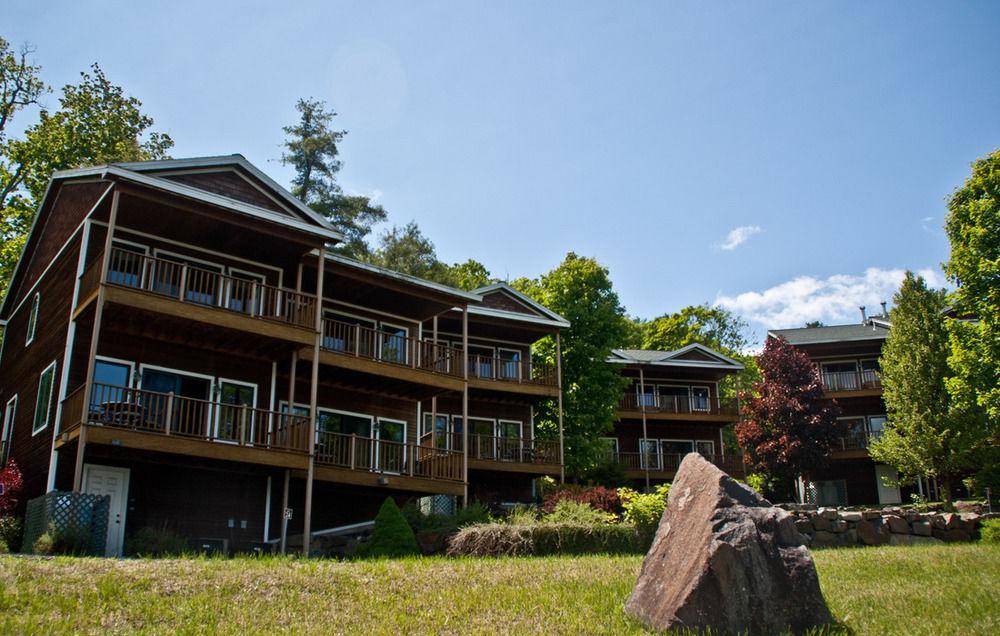 Sun Castle Resort Lake George Exterior photo